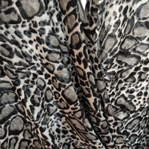 BCBG top - two tone - L - Picture 8 of 14
